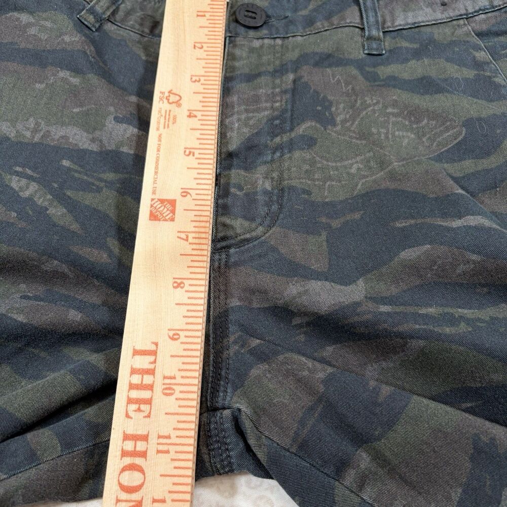 Salty Crew Camo Pants Mens 30 Green Black Stretch Chino Surf Skate Outdoor - Picture 6 of 15